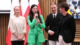 Przedstawiciele Rady Dzieci i Młodzieży RP w trakcie prezentacji