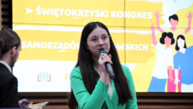 Przewodnicząca Rady Dzieci i Młodzieży RP w trakcie prezentacji