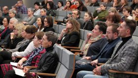 Uczestnicy szkolenia w sali Świętokrzyskiego Urzędu Wojewódzkiego