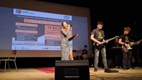 10. Zespół I LO im. gen Wł. Sikorskiego we Włoszczowie uatrakcyjniał ofertę swojej szkoły
