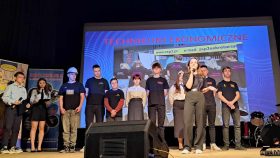 8. Prezentacja oferty edukacyjnej przez ucznió Zespołu Szkół Nr 3 we Włoszczowie