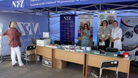 2. Fot. Paweł Boroń stoisko Świętokrzyskiego Oddziału Wojewódzkiego Narodowego Funduszu Zdrowia w Kielcach